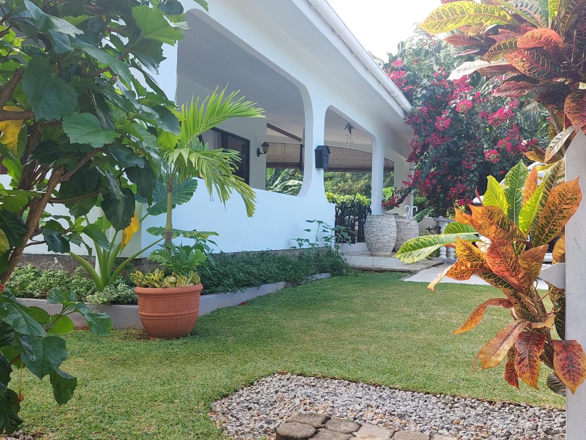 Reef Hills Residence Au Cap Luaran gambar